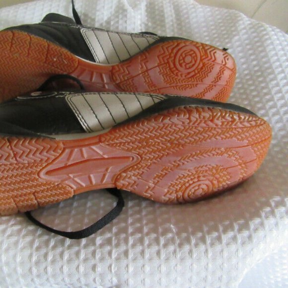 Eletto indoor soccer shoes size 6 - Picture 7 of 7